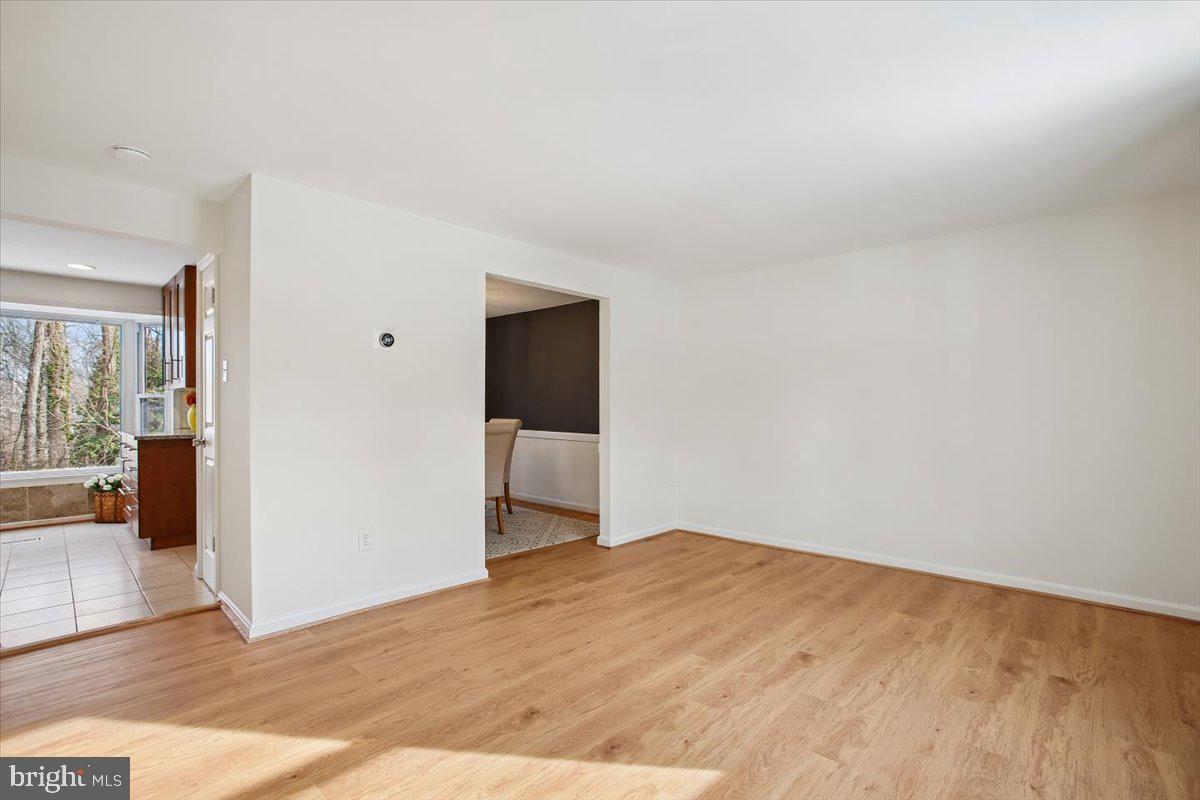 2909 EVERLEIGH WAY, FAIRFAX, Virginia 22031, 3 Bedrooms Bedrooms, ,2 BathroomsBathrooms,Residential,For sale,2909 EVERLEIGH WAY,VAFX2287406 MLS # VAFX2287406