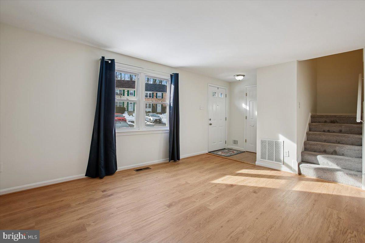 2909 EVERLEIGH WAY, FAIRFAX, Virginia 22031, 3 Bedrooms Bedrooms, ,2 BathroomsBathrooms,Residential,For sale,2909 EVERLEIGH WAY,VAFX2287406 MLS # VAFX2287406