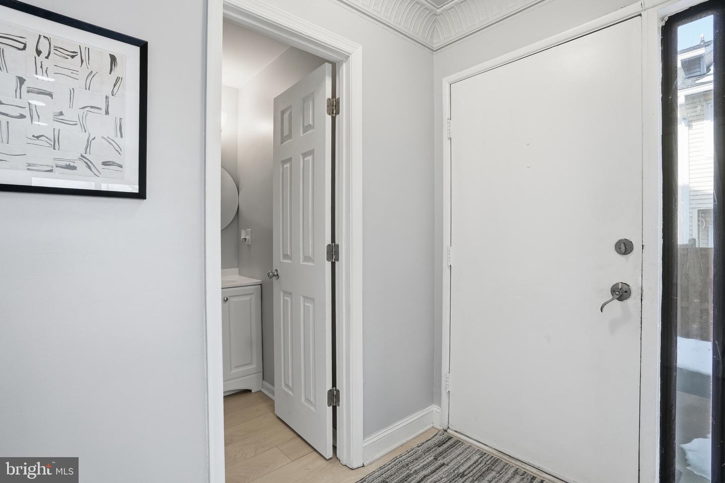 8626 VILLAGE SQ #8626, ALEXANDRIA, Virginia 22309, 3 Bedrooms Bedrooms, 5 Rooms Rooms,2 BathroomsBathrooms,Residential,For sale,8626 VILLAGE SQ #8626,VAFX2287420 MLS # VAFX2287420