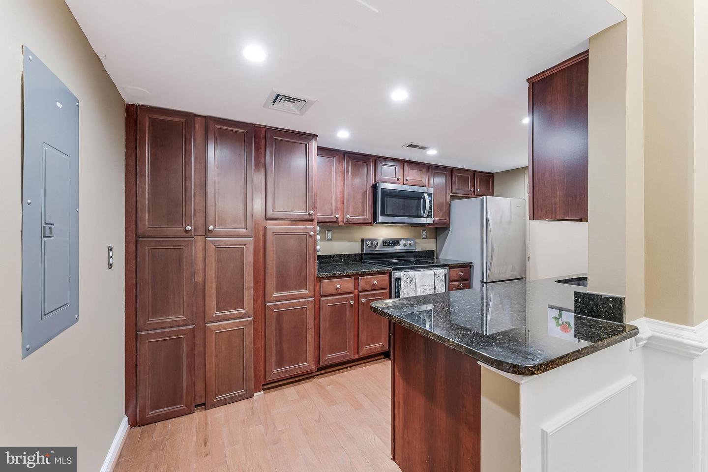 1515 S ARLINGTON RIDGE RD #504, ARLINGTON, Virginia 22202, 1 Bedroom Bedrooms, ,1 BathroomBathrooms,Residential,For sale,1515 S ARLINGTON RIDGE RD #504,VAAR2068108 MLS # VAAR2068108