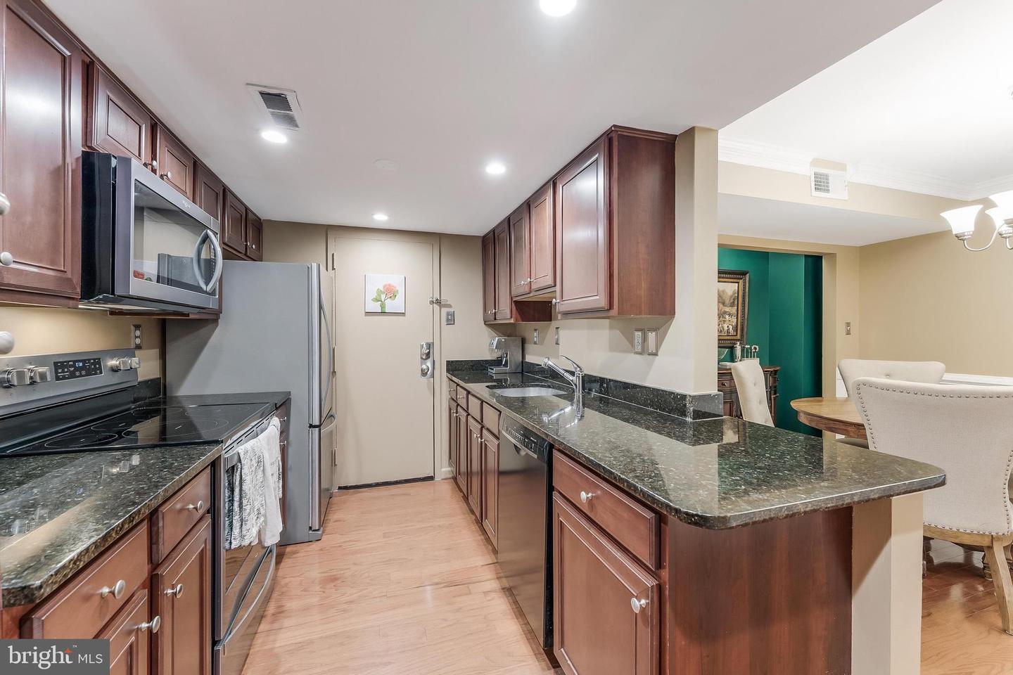 1515 S ARLINGTON RIDGE RD #504, ARLINGTON, Virginia 22202, 1 Bedroom Bedrooms, ,1 BathroomBathrooms,Residential,For sale,1515 S ARLINGTON RIDGE RD #504,VAAR2068108 MLS # VAAR2068108