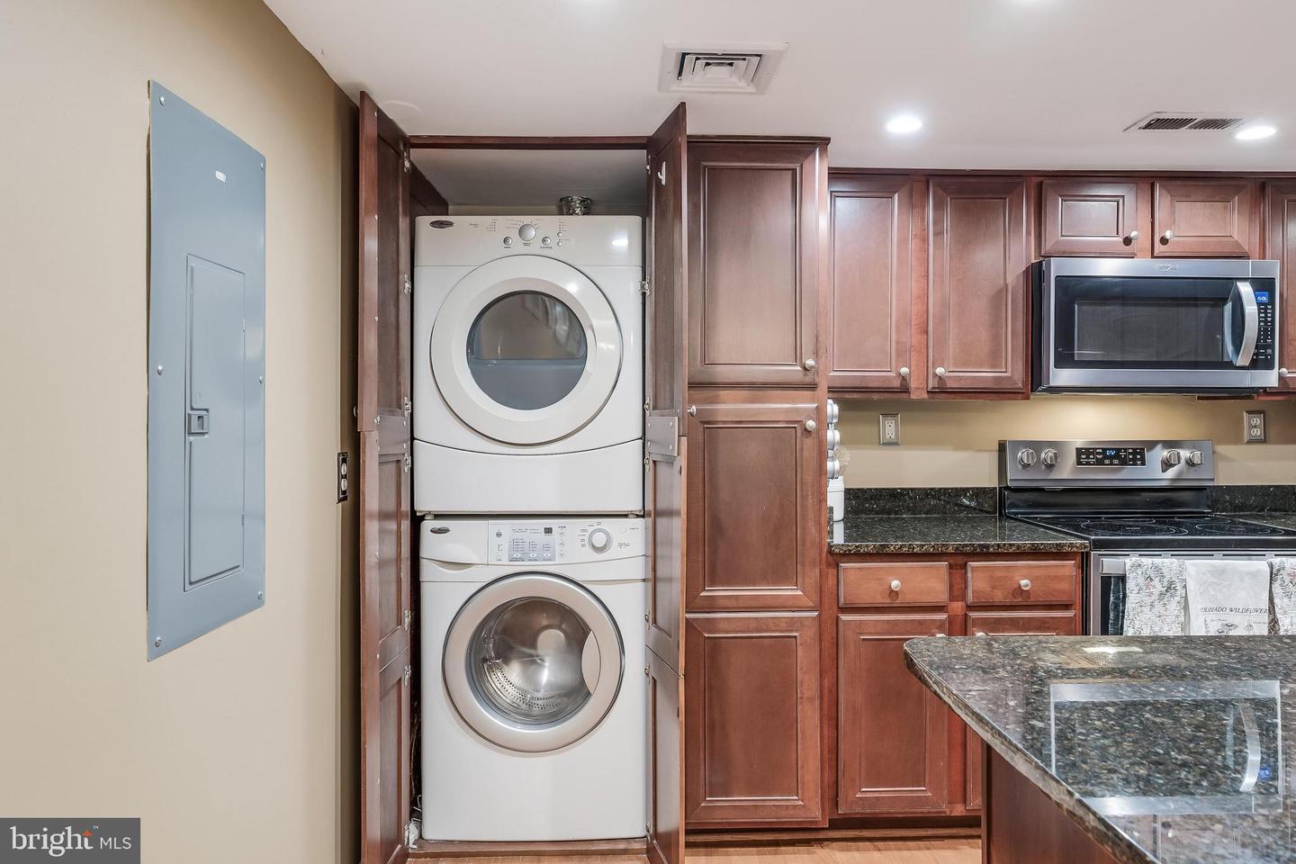 1515 S ARLINGTON RIDGE RD #504, ARLINGTON, Virginia 22202, 1 Bedroom Bedrooms, ,1 BathroomBathrooms,Residential,For sale,1515 S ARLINGTON RIDGE RD #504,VAAR2068108 MLS # VAAR2068108