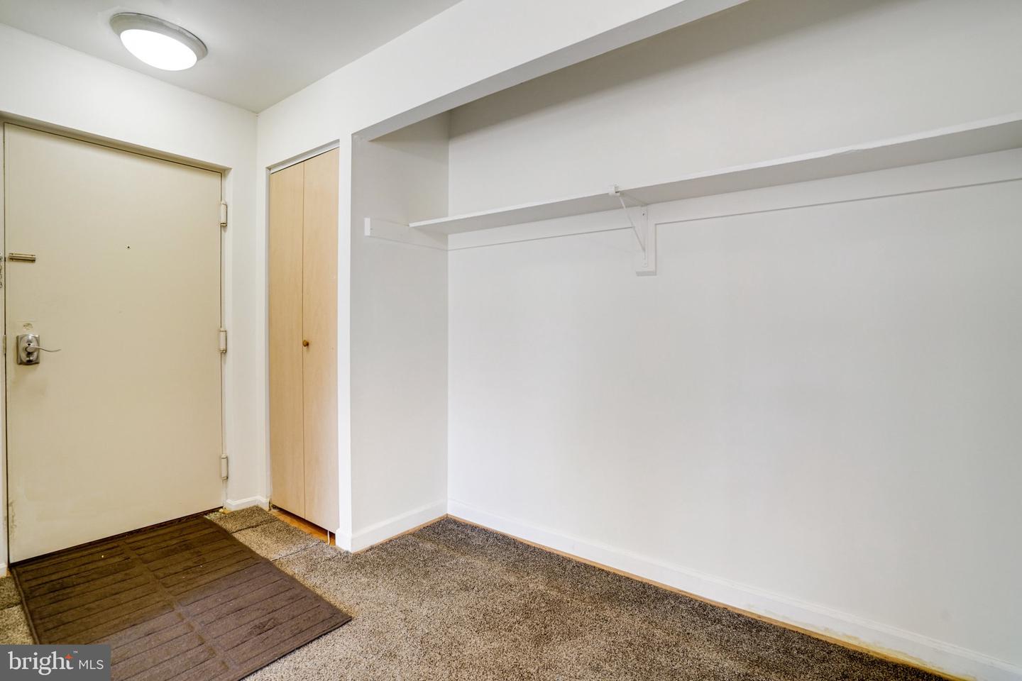 7904 INVERTON RD #304, ANNANDALE, Virginia 22003, 2 Bedrooms Bedrooms, ,2 BathroomsBathrooms,Residential,For sale,7904 INVERTON RD #304,VAFX2287452 MLS # VAFX2287452