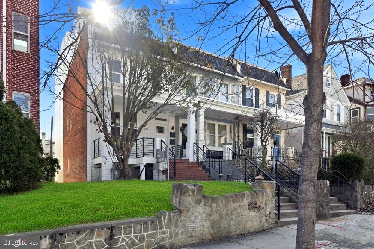 231 S ST NE #2, WASHINGTON, District Of Columbia 20002, 3 Bedrooms Bedrooms, ,3 BathroomsBathrooms,Residential,For sale,231 S ST NE #2,DCDC2243124 MLS # DCDC2243124