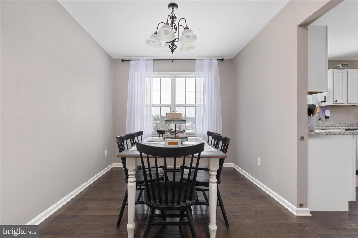 318 NEWMAN ST, STRASBURG, Virginia 22657, 3 Bedrooms Bedrooms, ,3 BathroomsBathrooms,Residential,For sale,318 NEWMAN ST,VASH2013456 MLS # VASH2013456