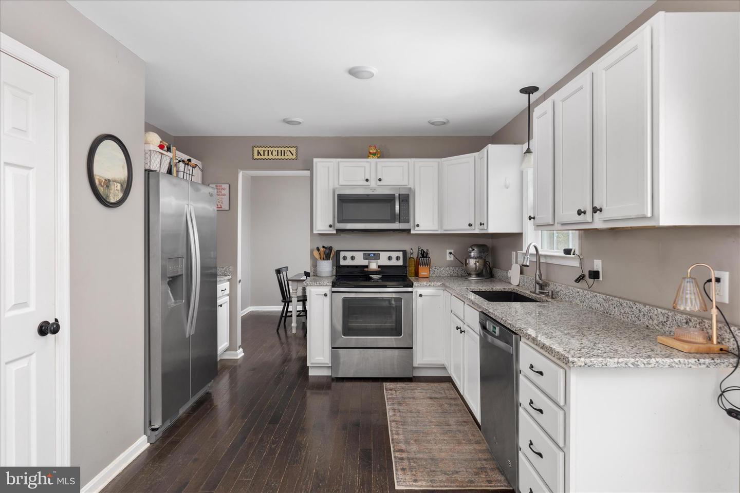 318 NEWMAN ST, STRASBURG, Virginia 22657, 3 Bedrooms Bedrooms, ,3 BathroomsBathrooms,Residential,For sale,318 NEWMAN ST,VASH2013456 MLS # VASH2013456