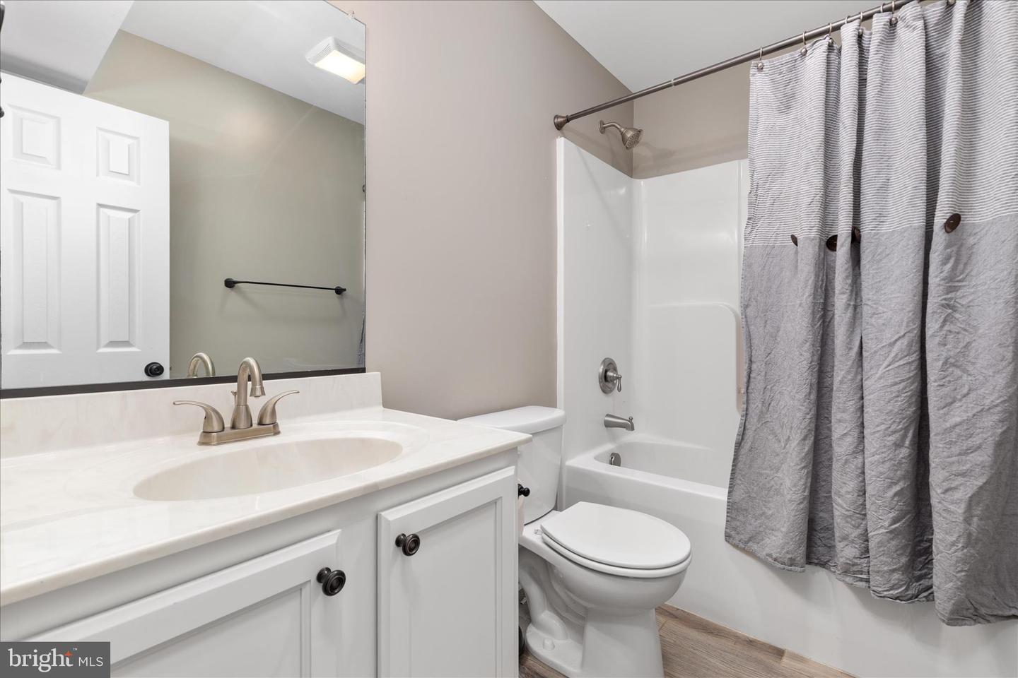 318 NEWMAN ST, STRASBURG, Virginia 22657, 3 Bedrooms Bedrooms, ,3 BathroomsBathrooms,Residential,For sale,318 NEWMAN ST,VASH2013456 MLS # VASH2013456