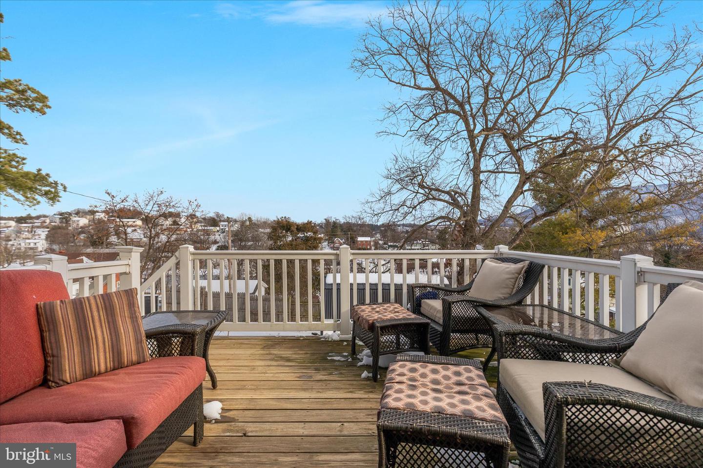 318 NEWMAN ST, STRASBURG, Virginia 22657, 3 Bedrooms Bedrooms, ,3 BathroomsBathrooms,Residential,For sale,318 NEWMAN ST,VASH2013456 MLS # VASH2013456