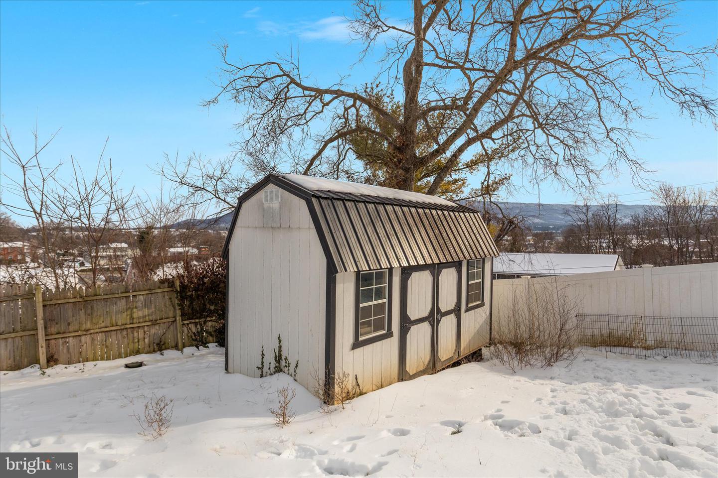 318 NEWMAN ST, STRASBURG, Virginia 22657, 3 Bedrooms Bedrooms, ,3 BathroomsBathrooms,Residential,For sale,318 NEWMAN ST,VASH2013456 MLS # VASH2013456