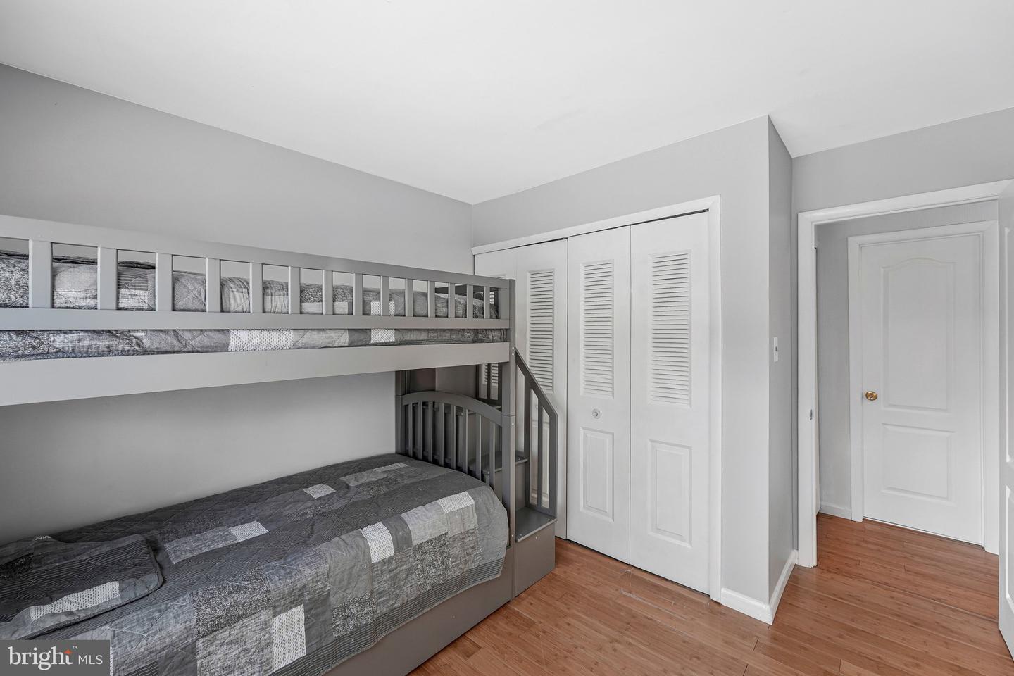 4 PHEASANT RUN CT, STERLING, Virginia 20164, 3 Bedrooms Bedrooms, ,2 BathroomsBathrooms,Residential,For sale,4 PHEASANT RUN CT,VALO2114630 MLS # VALO2114630