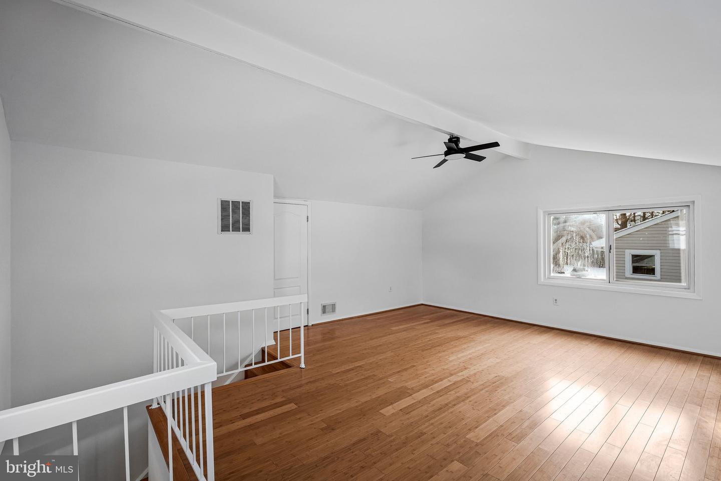 4 PHEASANT RUN CT, STERLING, Virginia 20164, 3 Bedrooms Bedrooms, ,2 BathroomsBathrooms,Residential,For sale,4 PHEASANT RUN CT,VALO2114630 MLS # VALO2114630