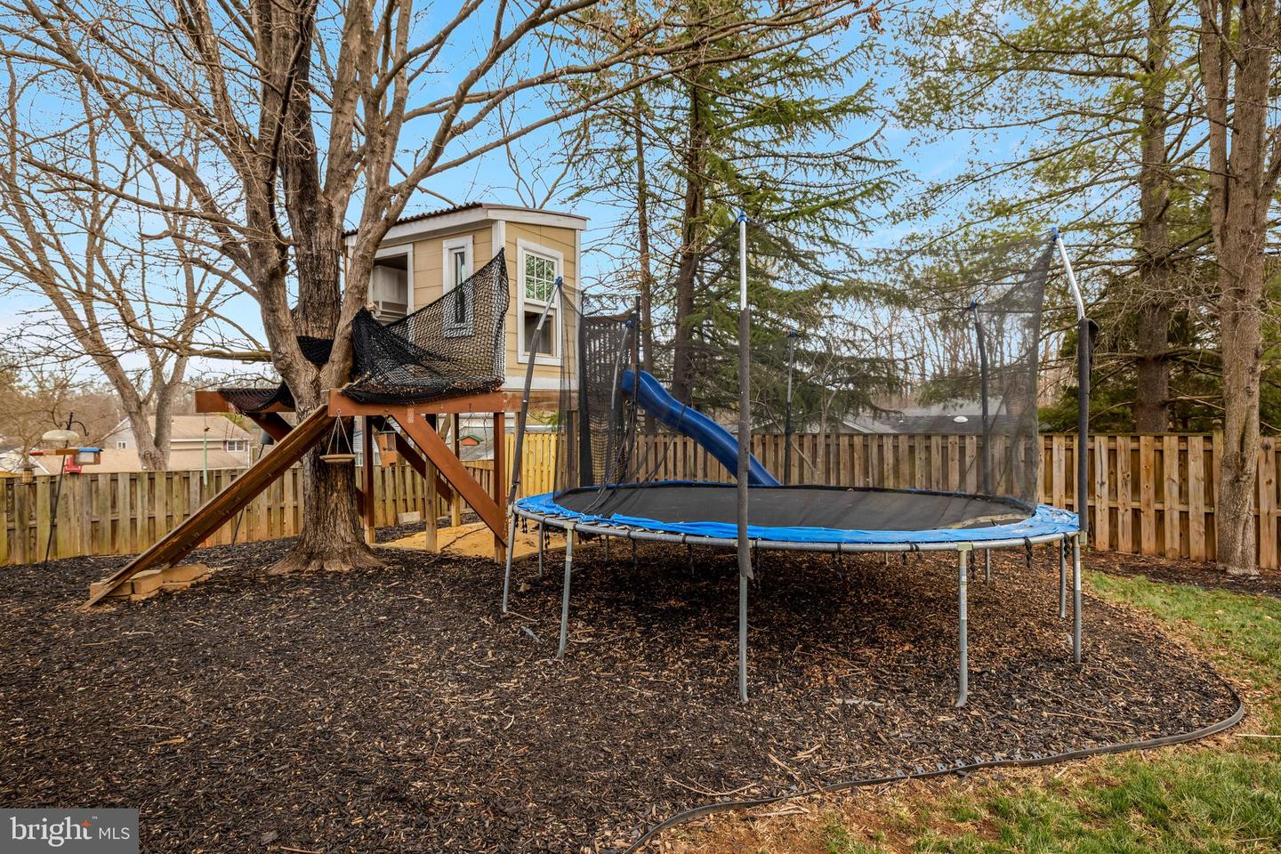 4 PHEASANT RUN CT, STERLING, Virginia 20164, 3 Bedrooms Bedrooms, ,2 BathroomsBathrooms,Residential,For sale,4 PHEASANT RUN CT,VALO2114630 MLS # VALO2114630