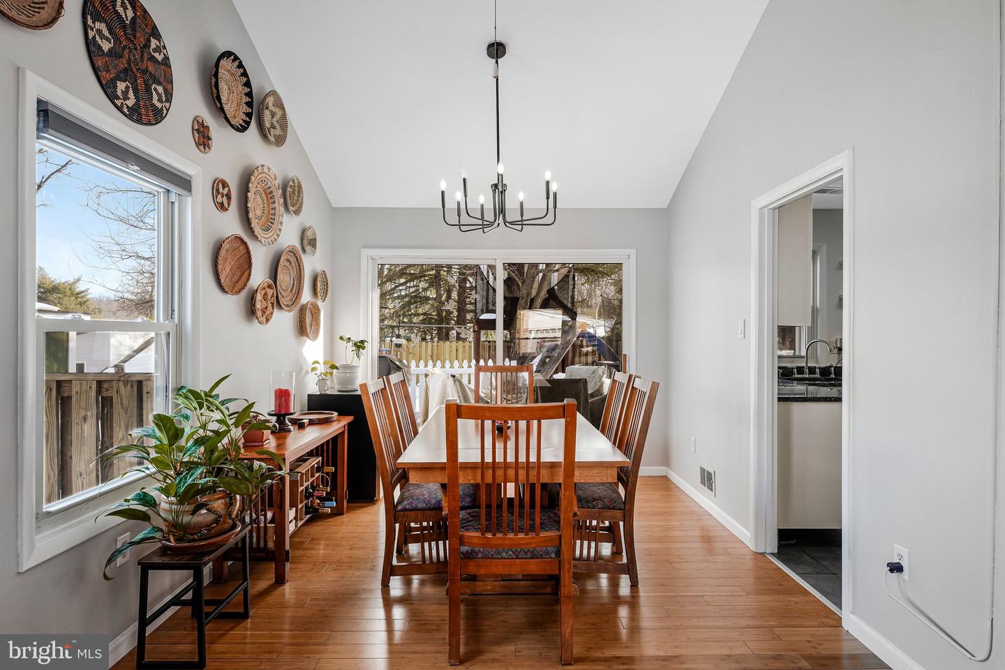 4 PHEASANT RUN CT, STERLING, Virginia 20164, 3 Bedrooms Bedrooms, ,2 BathroomsBathrooms,Residential,For sale,4 PHEASANT RUN CT,VALO2114630 MLS # VALO2114630