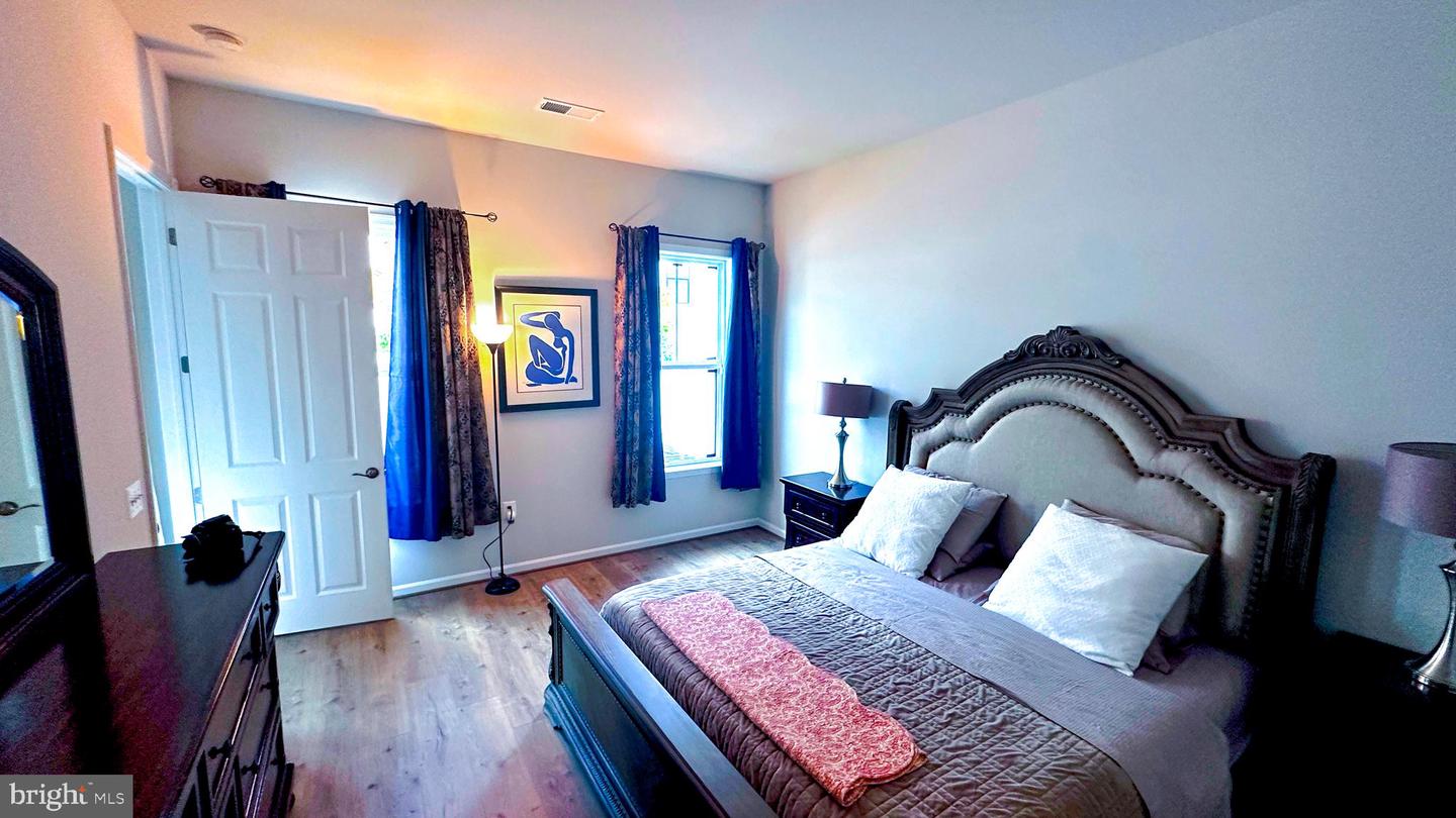 18989 CORAL REEF SQ, LEESBURG, Virginia 20176, 3 Bedrooms Bedrooms, 13 Rooms Rooms,2 BathroomsBathrooms,Residential,For sale,18989 CORAL REEF SQ,VALO2114652 MLS # VALO2114652