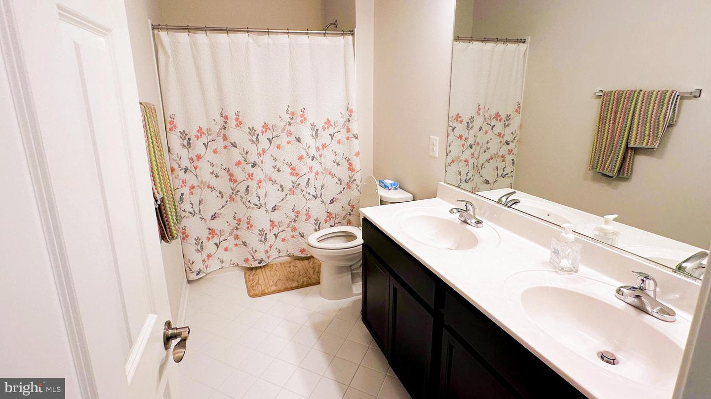 18989 CORAL REEF SQ, LEESBURG, Virginia 20176, 3 Bedrooms Bedrooms, 13 Rooms Rooms,2 BathroomsBathrooms,Residential,For sale,18989 CORAL REEF SQ,VALO2114652 MLS # VALO2114652