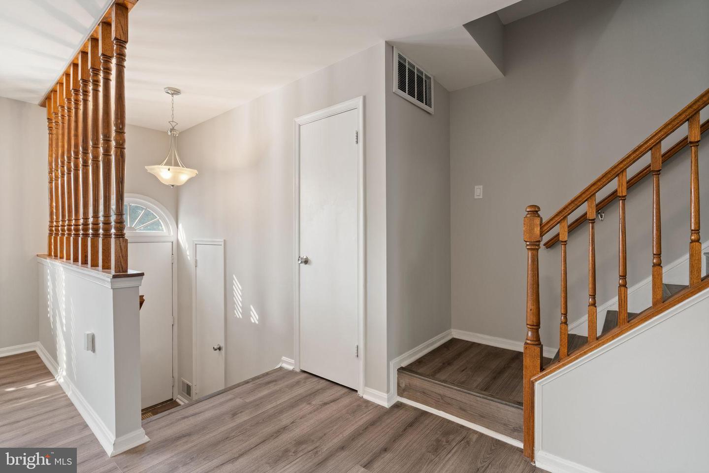 14532 EDDY CT, CENTREVILLE, Virginia 20120, 3 Bedrooms Bedrooms, 12 Rooms Rooms,2 BathroomsBathrooms,Residential,For sale,14532 EDDY CT,VAFX2287558 MLS # VAFX2287558