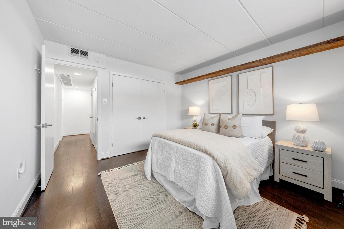 110 ROBERTS LN #100, ALEXANDRIA, Virginia 22314, 2 Bedrooms Bedrooms, ,1 BathroomBathrooms,Residential,For sale,110 ROBERTS LN #100,VAAX2053532 MLS # VAAX2053532