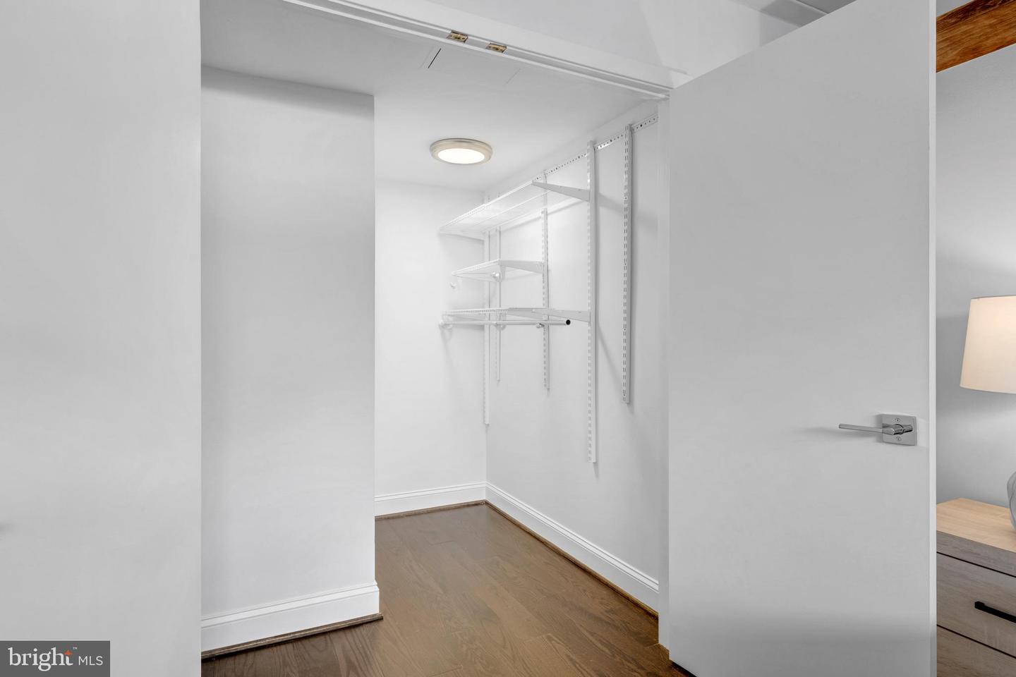 110 ROBERTS LN #100, ALEXANDRIA, Virginia 22314, 2 Bedrooms Bedrooms, ,1 BathroomBathrooms,Residential,For sale,110 ROBERTS LN #100,VAAX2053532 MLS # VAAX2053532