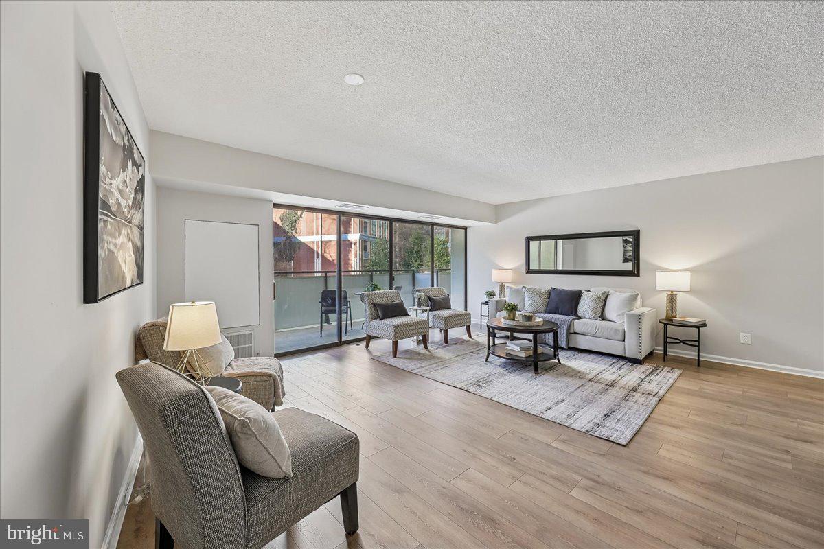 5300 COLUMBIA PIKE #112, ARLINGTON, Virginia 22204, 1 Bedroom Bedrooms, ,1 BathroomBathrooms,Residential,For sale,5300 COLUMBIA PIKE #112,VAAR2068174 MLS # VAAR2068174