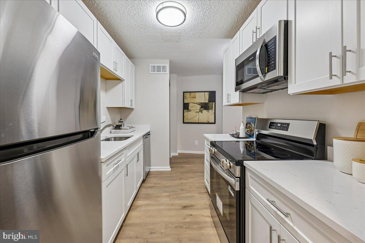 5300 COLUMBIA PIKE #112, ARLINGTON, Virginia 22204, 1 Bedroom Bedrooms, ,1 BathroomBathrooms,Residential,For sale,5300 COLUMBIA PIKE #112,VAAR2068174 MLS # VAAR2068174