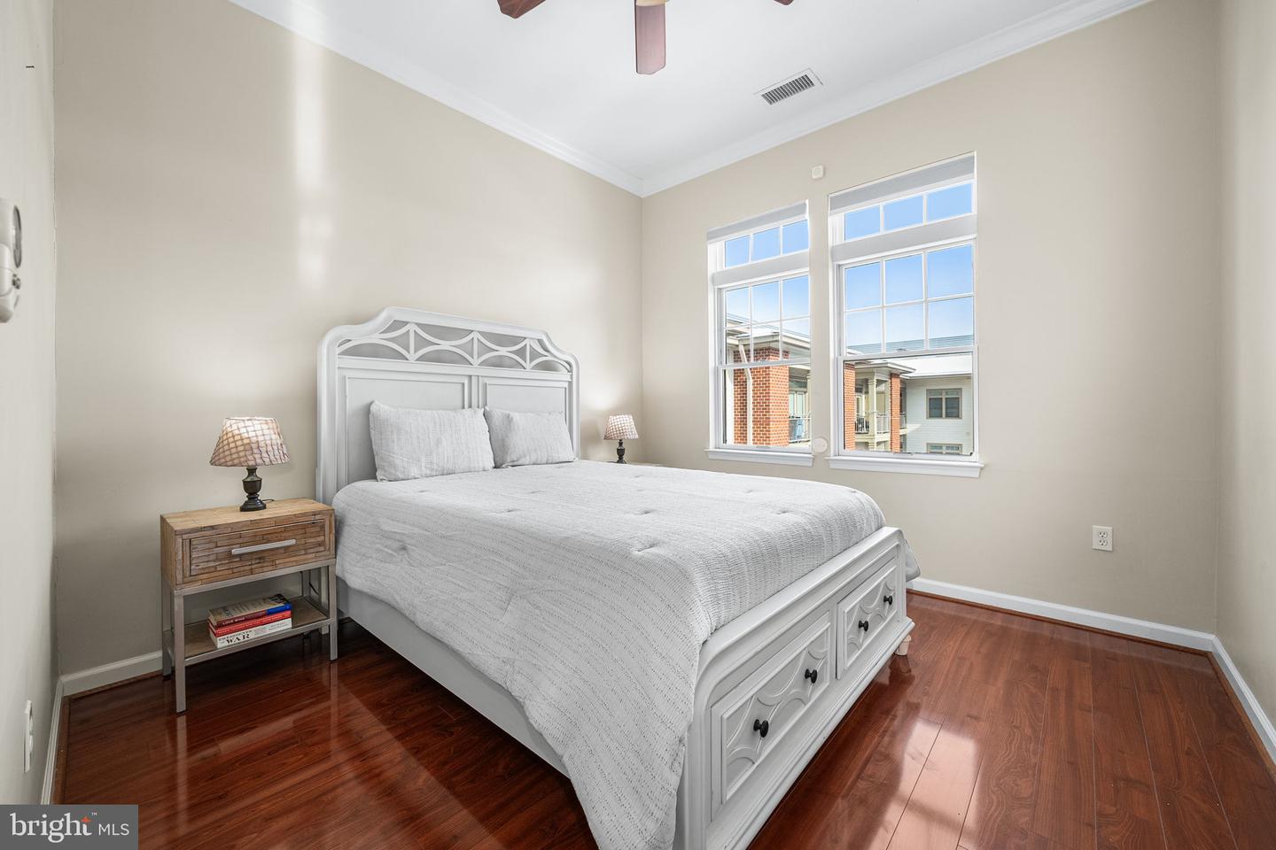 309 HOLLAND LN #330, ALEXANDRIA, Virginia 22314, 1 Bedroom Bedrooms, 4 Rooms Rooms,1 BathroomBathrooms,Residential,For sale,309 HOLLAND LN #330,VAAX2053526 MLS # VAAX2053526