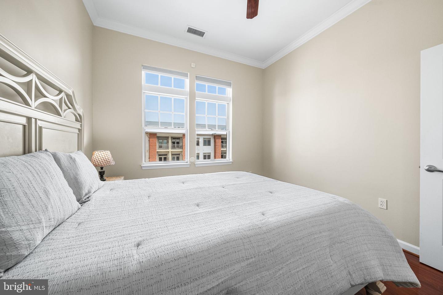 309 HOLLAND LN #330, ALEXANDRIA, Virginia 22314, 1 Bedroom Bedrooms, 4 Rooms Rooms,1 BathroomBathrooms,Residential,For sale,309 HOLLAND LN #330,VAAX2053526 MLS # VAAX2053526