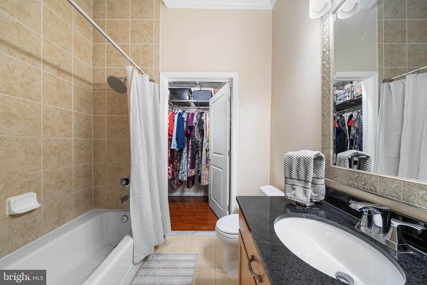 309 HOLLAND LN #330, ALEXANDRIA, Virginia 22314, 1 Bedroom Bedrooms, 4 Rooms Rooms,1 BathroomBathrooms,Residential,For sale,309 HOLLAND LN #330,VAAX2053526 MLS # VAAX2053526