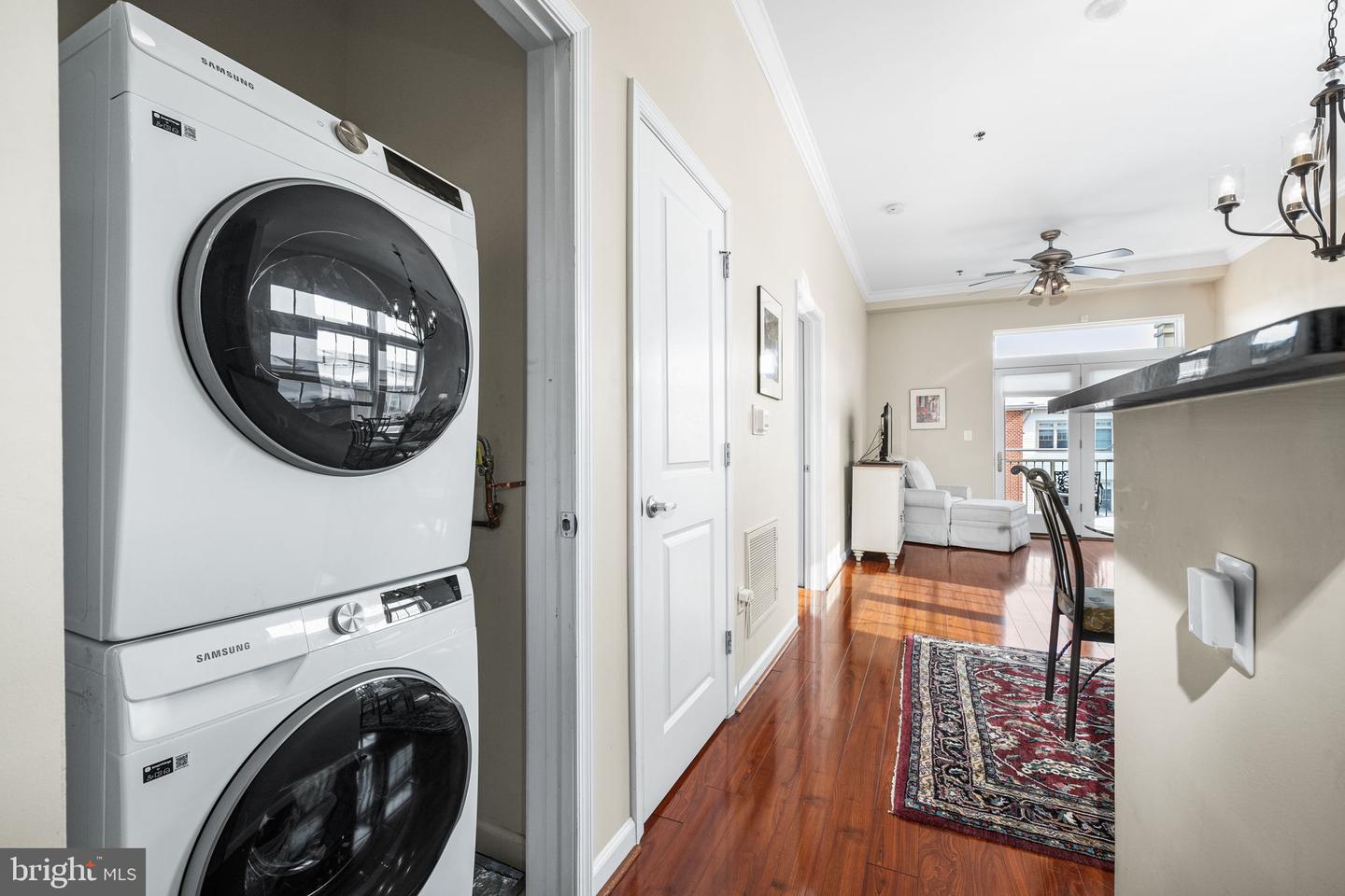 309 HOLLAND LN #330, ALEXANDRIA, Virginia 22314, 1 Bedroom Bedrooms, 4 Rooms Rooms,1 BathroomBathrooms,Residential,For sale,309 HOLLAND LN #330,VAAX2053526 MLS # VAAX2053526