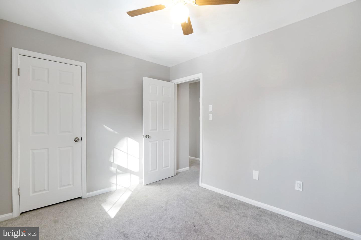 5918 ROBERTS COMMON CT, BURKE, Virginia 22015, 3 Bedrooms Bedrooms, ,3 BathroomsBathrooms,Residential,For sale,5918 ROBERTS COMMON CT,VAFX2287550 MLS # VAFX2287550