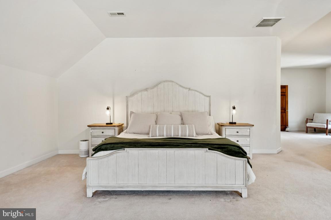 7819 WELLINGTON DR, WARRENTON, Virginia 20186, 5 Bedrooms Bedrooms, ,4 BathroomsBathrooms,Residential,For sale,7819 WELLINGTON DR,VAFQ2020280 MLS # VAFQ2020280