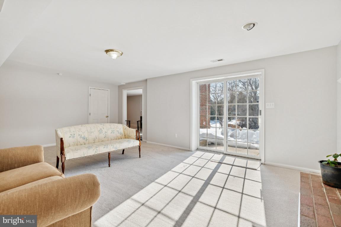 7819 WELLINGTON DR, WARRENTON, Virginia 20186, 5 Bedrooms Bedrooms, ,4 BathroomsBathrooms,Residential,For sale,7819 WELLINGTON DR,VAFQ2020280 MLS # VAFQ2020280