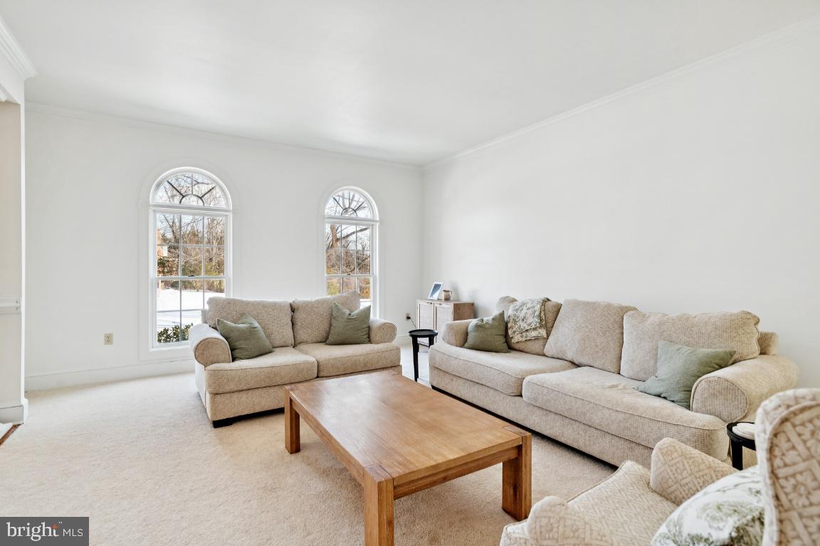 7819 WELLINGTON DR, WARRENTON, Virginia 20186, 5 Bedrooms Bedrooms, ,4 BathroomsBathrooms,Residential,For sale,7819 WELLINGTON DR,VAFQ2020280 MLS # VAFQ2020280