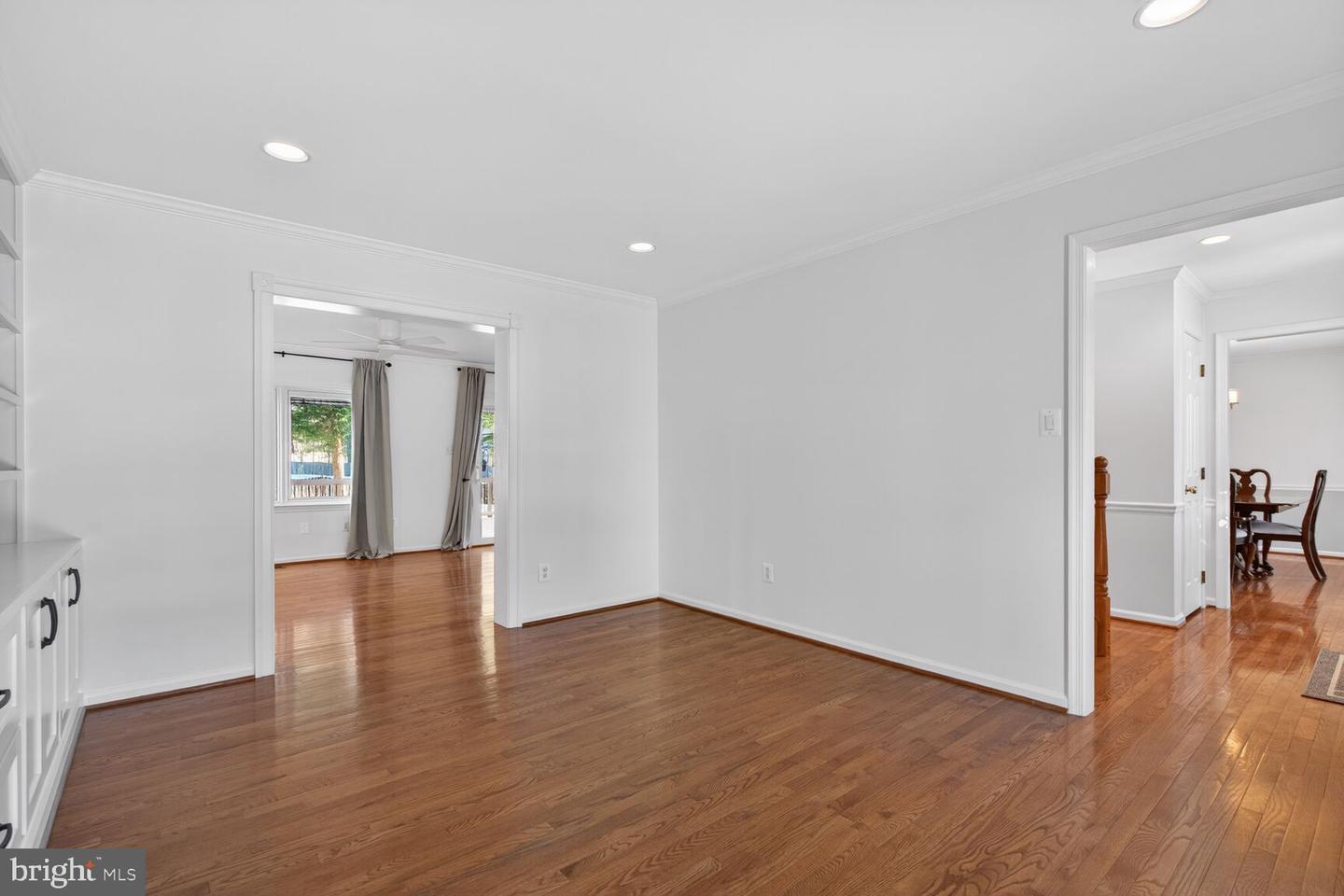 6125 SANDSTONE CT, CLIFTON, Virginia 20124, 4 Bedrooms Bedrooms, ,2 BathroomsBathrooms,Residential,For sale,6125 SANDSTONE CT,VAFX2287520 MLS # VAFX2287520