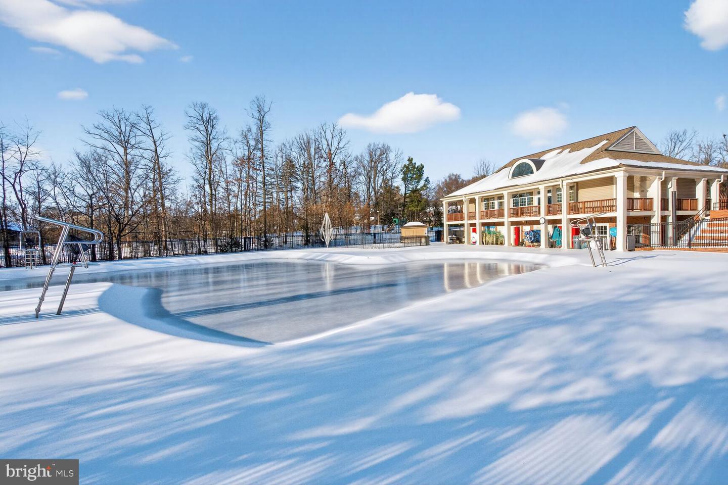 6125 SANDSTONE CT, CLIFTON, Virginia 20124, 4 Bedrooms Bedrooms, ,2 BathroomsBathrooms,Residential,For sale,6125 SANDSTONE CT,VAFX2287520 MLS # VAFX2287520