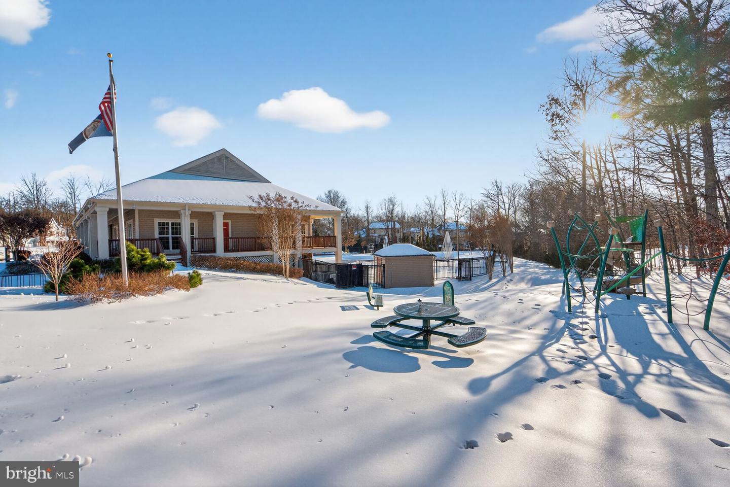 6125 SANDSTONE CT, CLIFTON, Virginia 20124, 4 Bedrooms Bedrooms, ,2 BathroomsBathrooms,Residential,For sale,6125 SANDSTONE CT,VAFX2287520 MLS # VAFX2287520