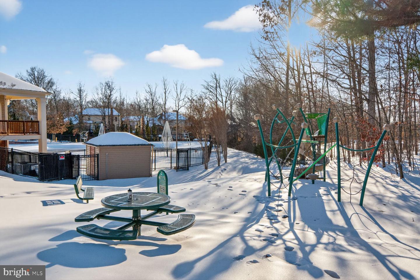 6125 SANDSTONE CT, CLIFTON, Virginia 20124, 4 Bedrooms Bedrooms, ,2 BathroomsBathrooms,Residential,For sale,6125 SANDSTONE CT,VAFX2287520 MLS # VAFX2287520