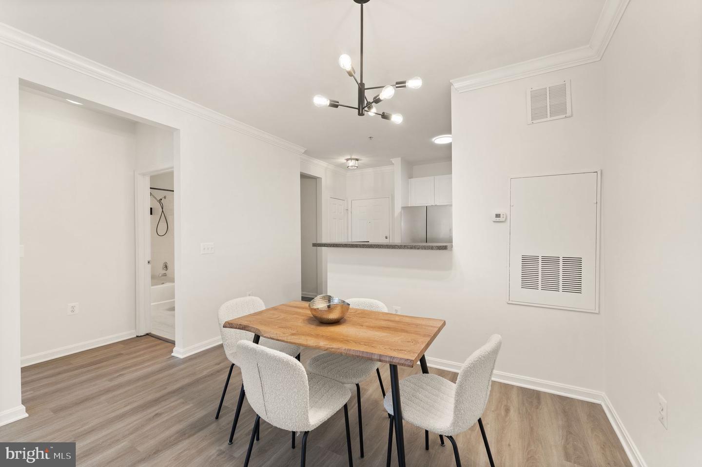 2791 CENTERBORO DR #370, VIENNA, Virginia 22181, 1 Bedroom Bedrooms, ,1 BathroomBathrooms,Residential,For sale,2791 CENTERBORO DR #370,VAFX2287552 MLS # VAFX2287552