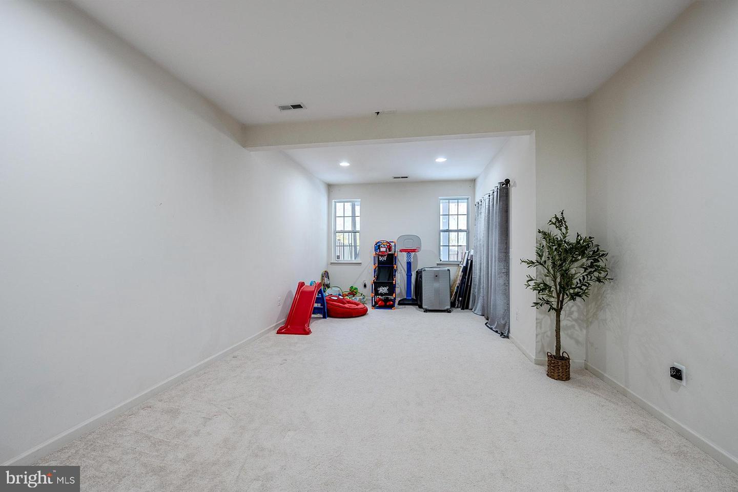 23197 TRADEWIND DR, BRAMBLETON, Virginia 20148, 4 Bedrooms Bedrooms, ,3 BathroomsBathrooms,Residential,For sale,23197 TRADEWIND DR,VALO2114676 MLS # VALO2114676