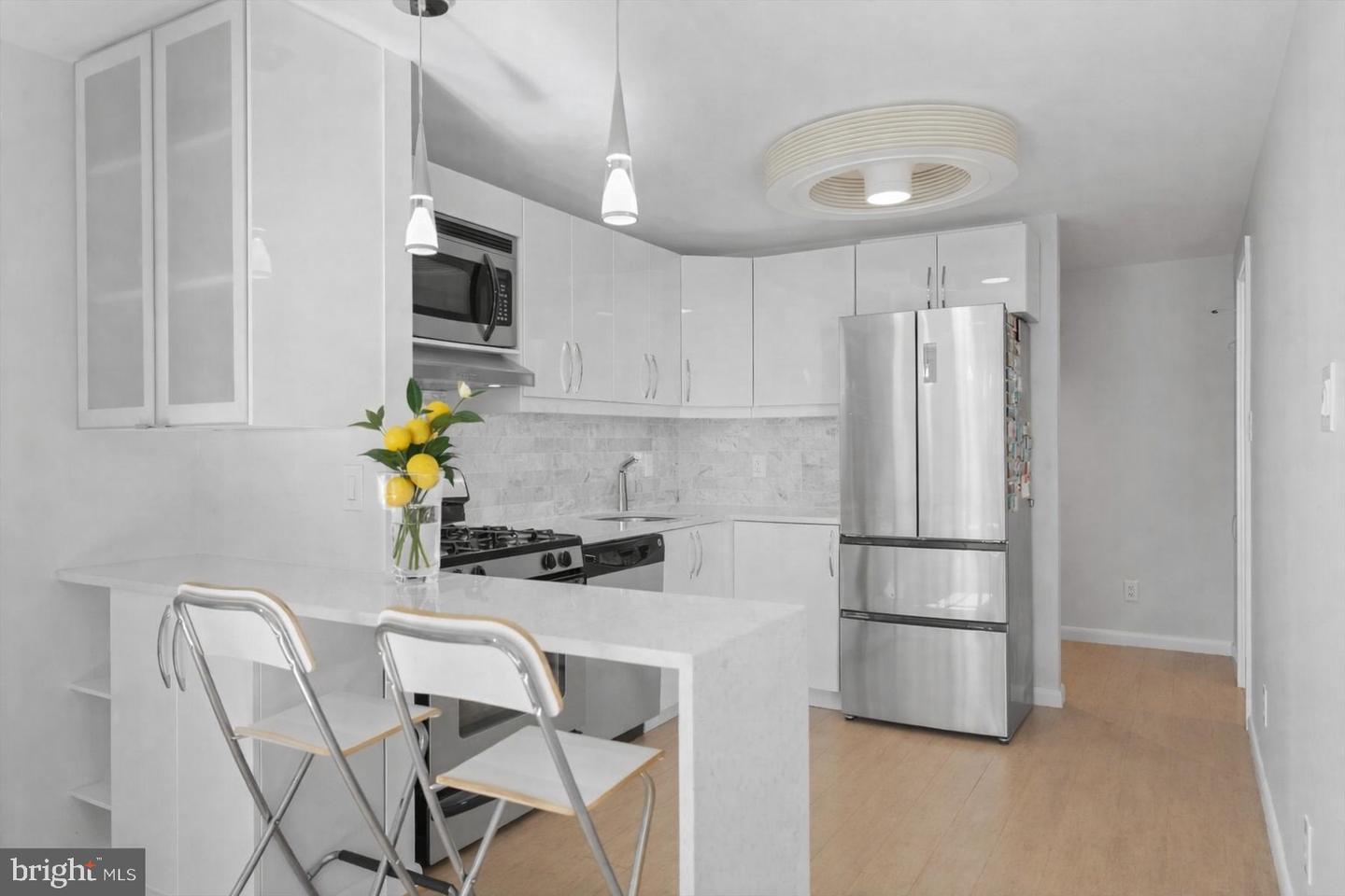 1510 12TH ST N #303, ARLINGTON, Virginia 22209, 1 Bedroom Bedrooms, ,1 BathroomBathrooms,Residential,For sale,1510 12TH ST N #303,VAAR2068168 MLS # VAAR2068168