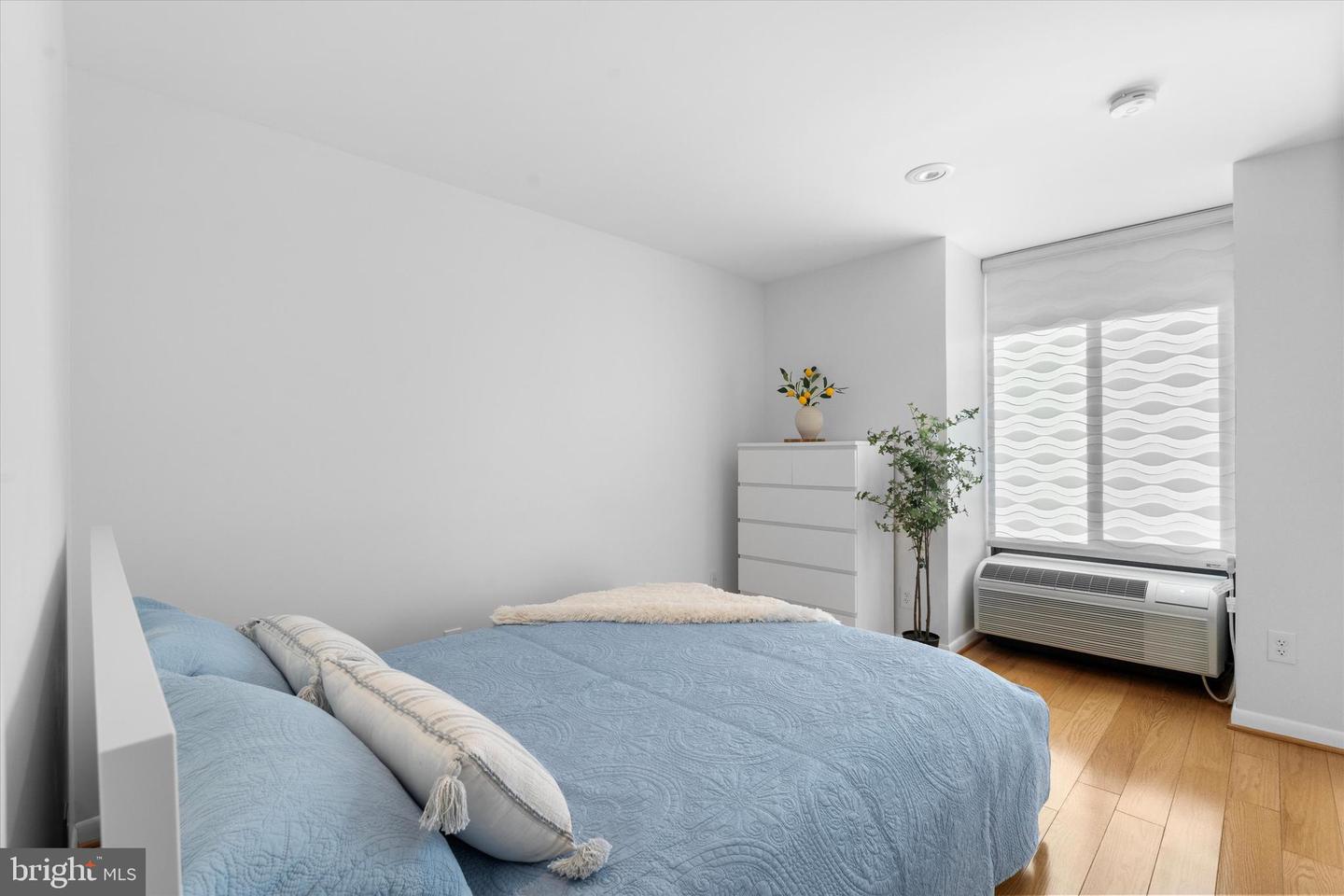 1510 12TH ST N #303, ARLINGTON, Virginia 22209, 1 Bedroom Bedrooms, ,1 BathroomBathrooms,Residential,For sale,1510 12TH ST N #303,VAAR2068168 MLS # VAAR2068168