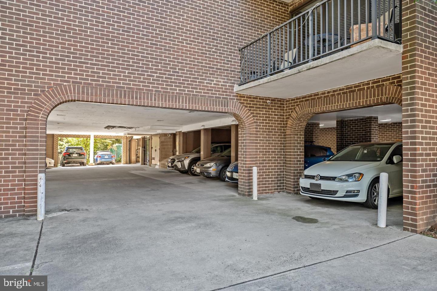 1510 12TH ST N #303, ARLINGTON, Virginia 22209, 1 Bedroom Bedrooms, ,1 BathroomBathrooms,Residential,For sale,1510 12TH ST N #303,VAAR2068168 MLS # VAAR2068168