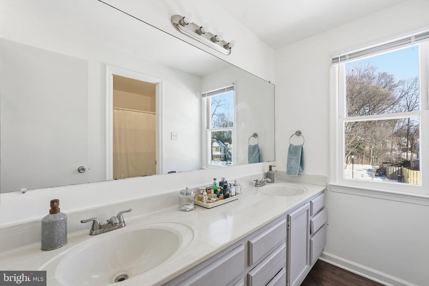 2114 WHISPERWOOD GLEN LN, RESTON, Virginia 20191, 2 Bedrooms Bedrooms, ,1 BathroomBathrooms,Residential,For sale,2114 WHISPERWOOD GLEN LN,VAFX2287612 MLS # VAFX2287612