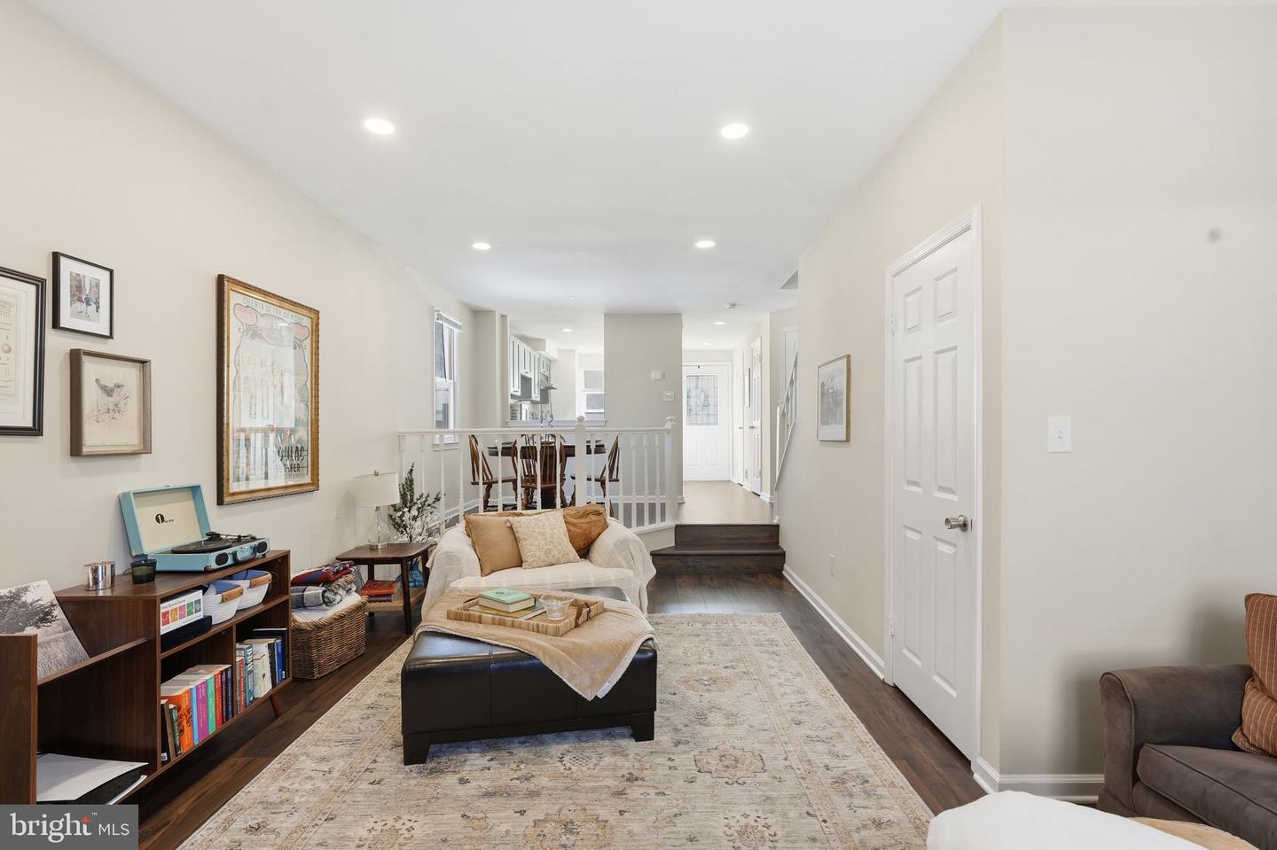 2114 WHISPERWOOD GLEN LN, RESTON, Virginia 20191, 2 Bedrooms Bedrooms, ,1 BathroomBathrooms,Residential,For sale,2114 WHISPERWOOD GLEN LN,VAFX2287612 MLS # VAFX2287612