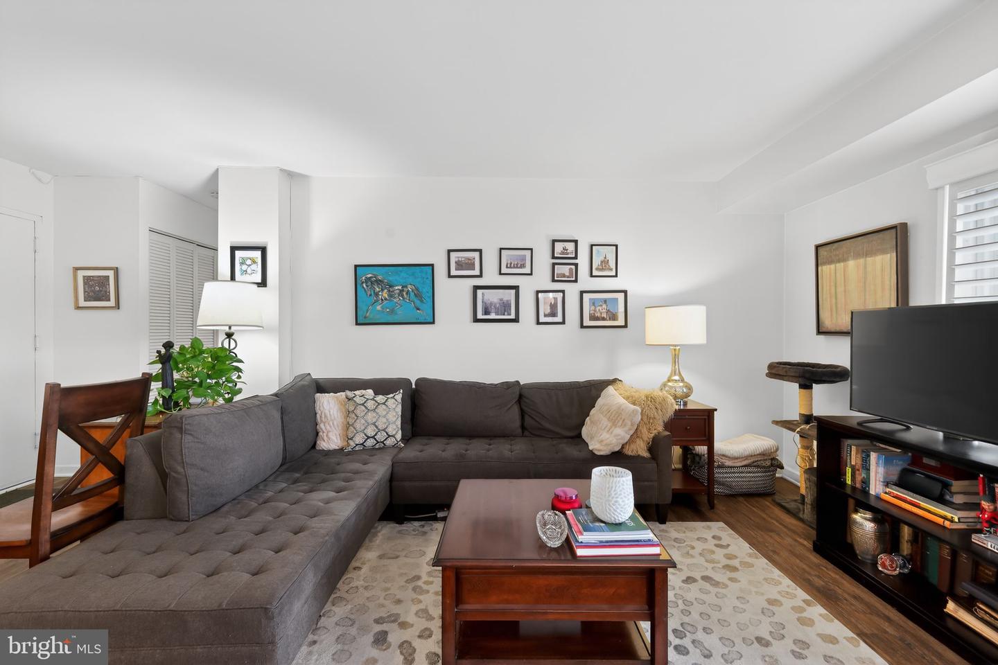 5250 VALLEY FORGE DR #502, ALEXANDRIA, Virginia 22304, 1 Bedroom Bedrooms, ,1 BathroomBathrooms,Residential,For sale,5250 VALLEY FORGE DR #502,VAAX2053536 MLS # VAAX2053536