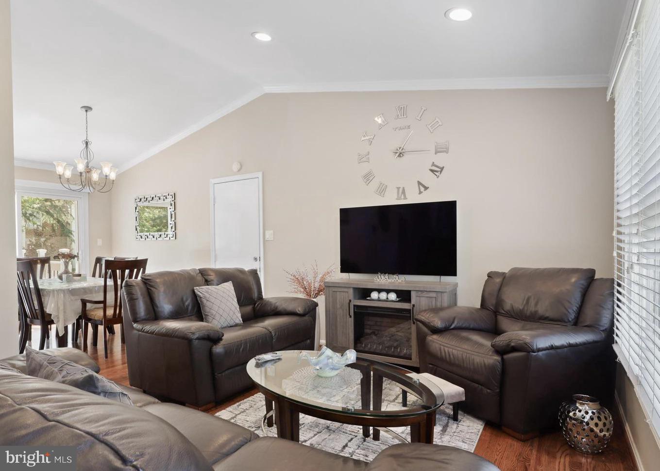 13515 KING CHARLES DR, CHANTILLY, Virginia 20151, 4 Bedrooms Bedrooms, ,3 BathroomsBathrooms,Residential,For sale,13515 KING CHARLES DR,VAFX2287618 MLS # VAFX2287618