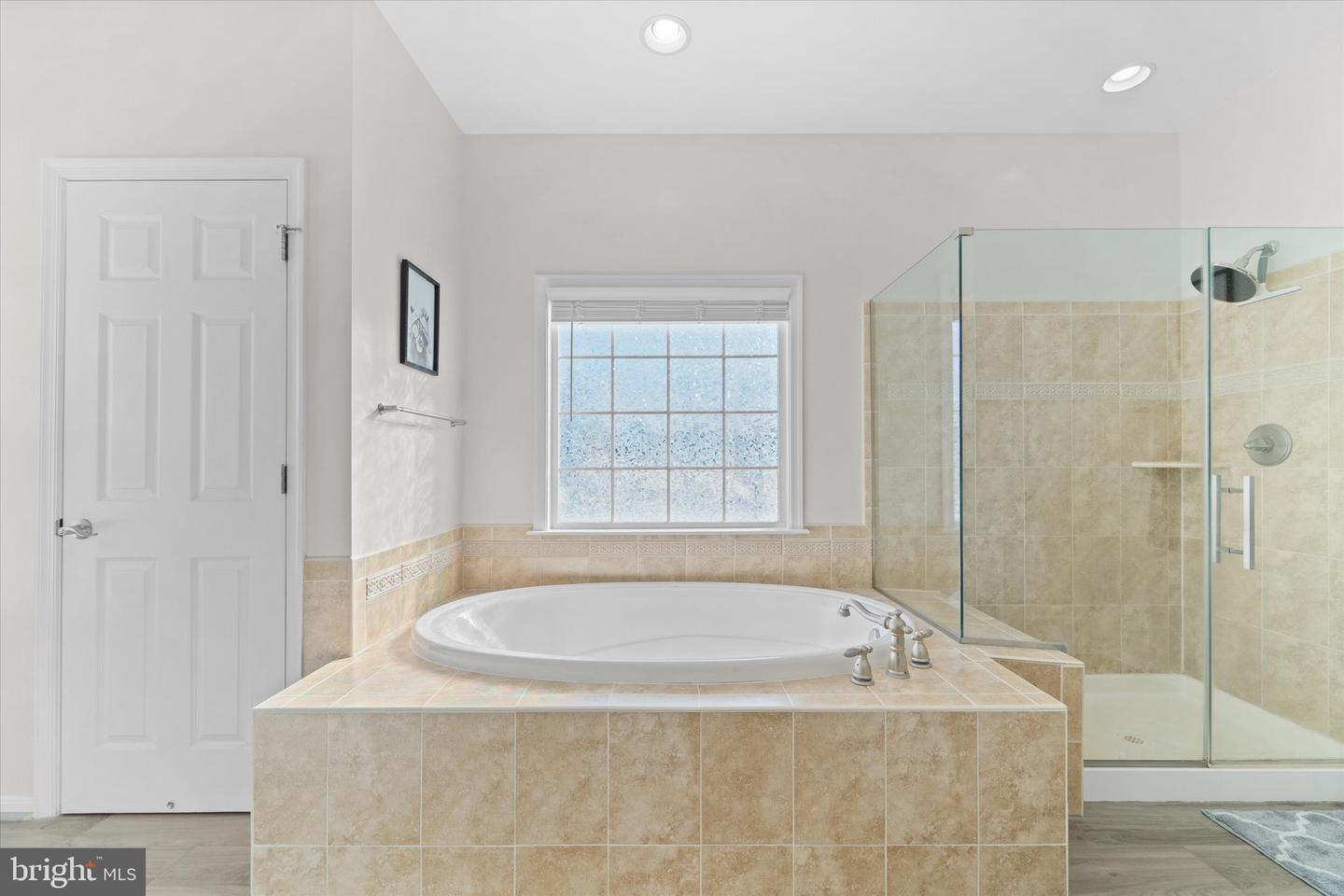 38822 BETTIS DR, HAMILTON, Virginia 20158, 6 Bedrooms Bedrooms, ,5 BathroomsBathrooms,Residential,For sale,38822 BETTIS DR,VALO2114710 MLS # VALO2114710