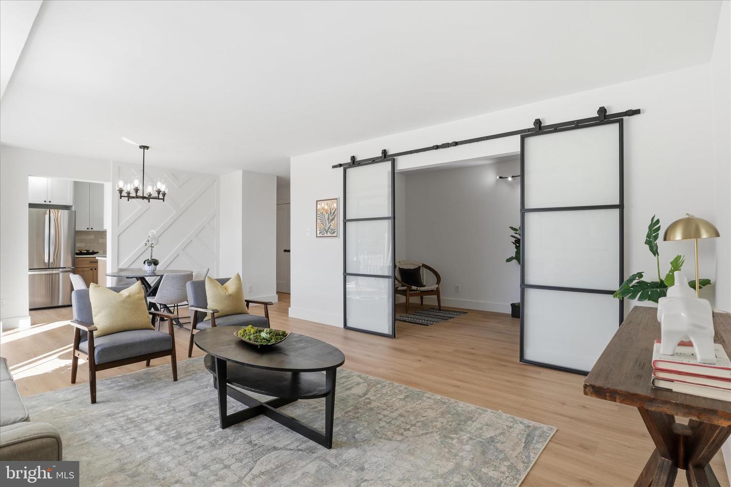 501 SLATERS LN #102, ALEXANDRIA, Virginia 22314, 1 Bedroom Bedrooms, ,1 BathroomBathrooms,Residential,For sale,501 SLATERS LN #102,VAAX2053568 MLS # VAAX2053568