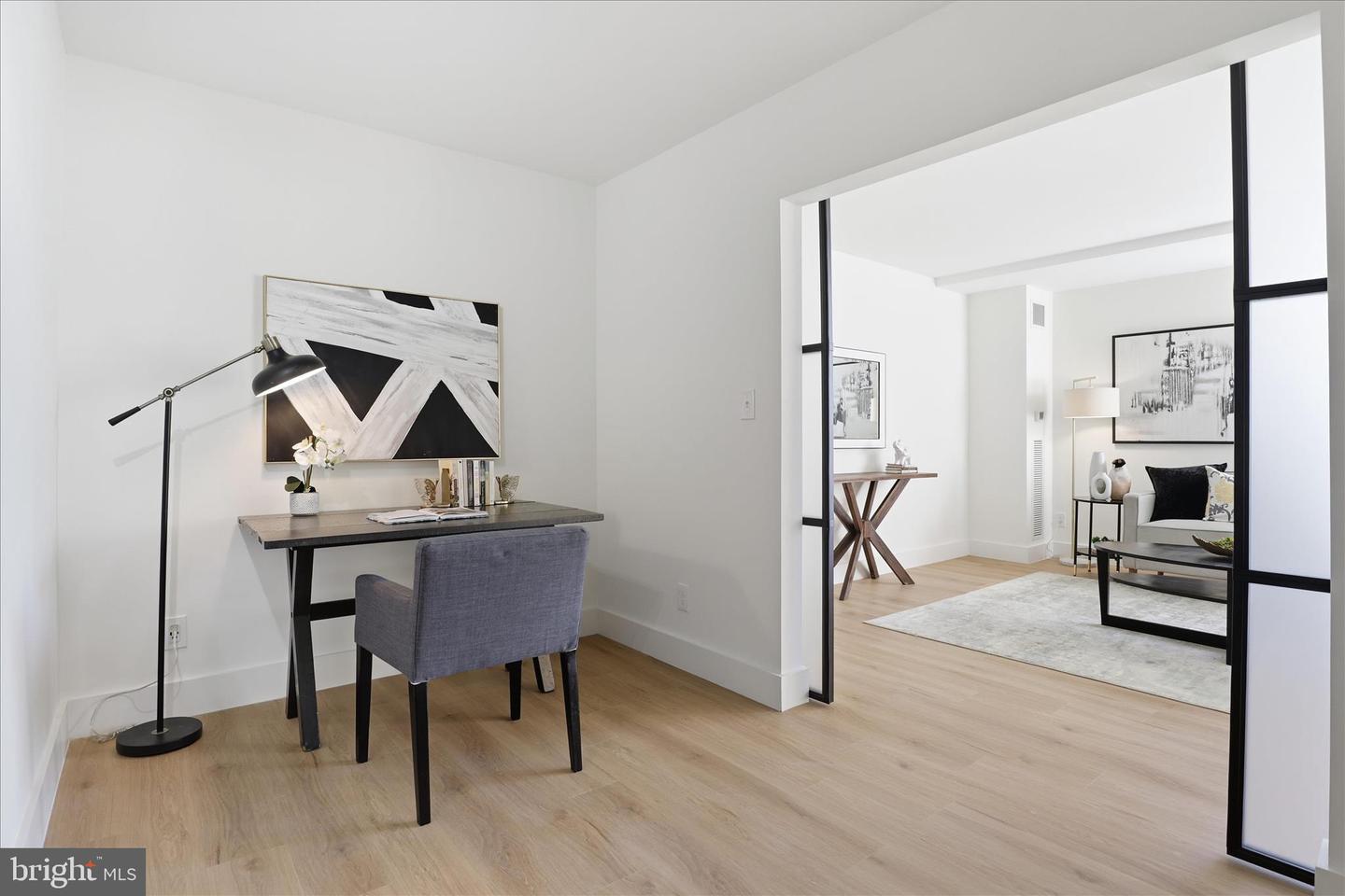 501 SLATERS LN #102, ALEXANDRIA, Virginia 22314, 1 Bedroom Bedrooms, ,1 BathroomBathrooms,Residential,For sale,501 SLATERS LN #102,VAAX2053568 MLS # VAAX2053568