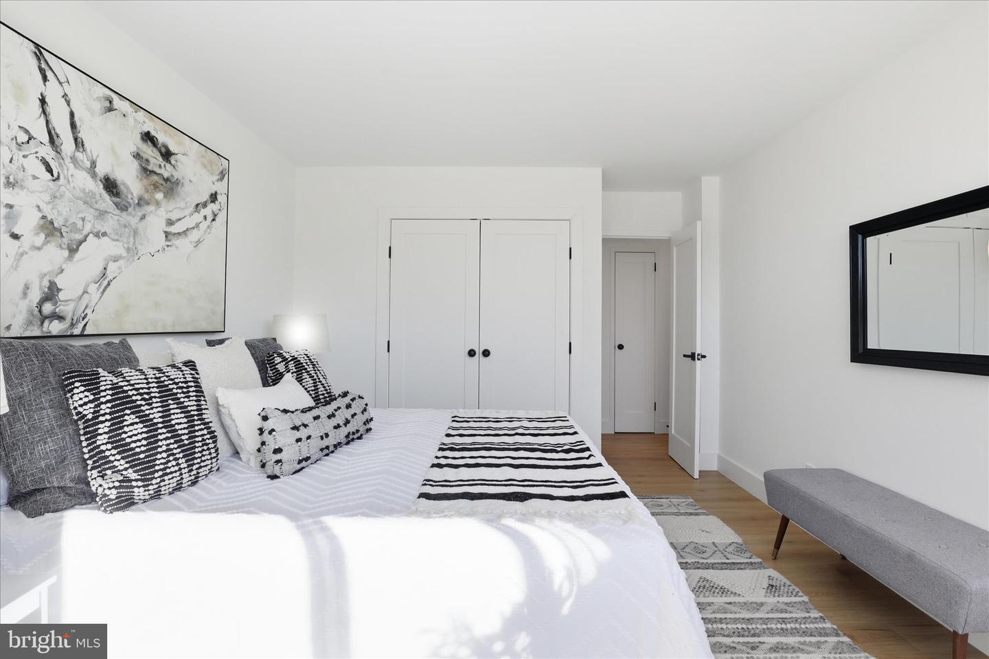 501 SLATERS LN #102, ALEXANDRIA, Virginia 22314, 1 Bedroom Bedrooms, ,1 BathroomBathrooms,Residential,For sale,501 SLATERS LN #102,VAAX2053568 MLS # VAAX2053568