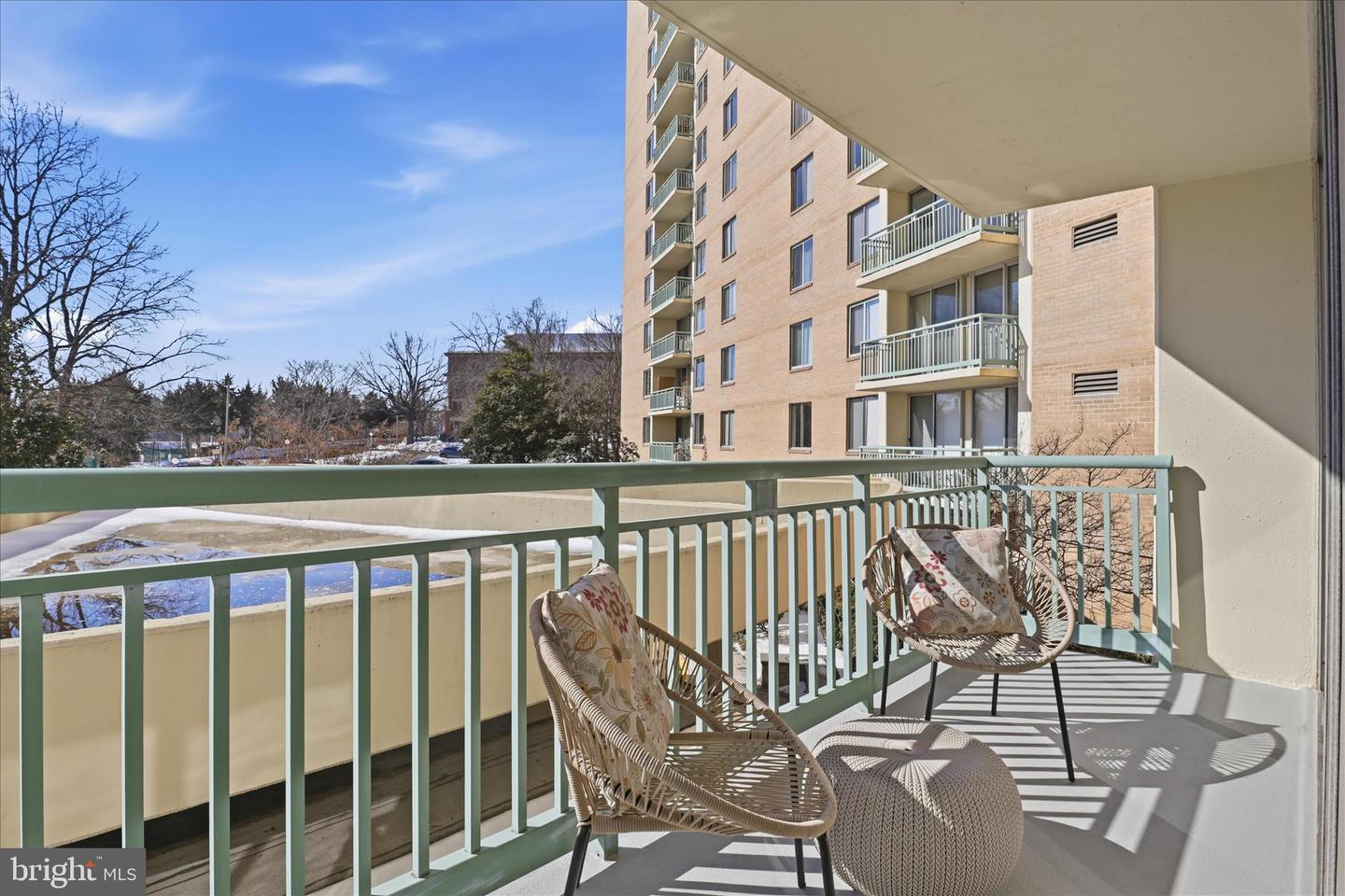 501 SLATERS LN #102, ALEXANDRIA, Virginia 22314, 1 Bedroom Bedrooms, ,1 BathroomBathrooms,Residential,For sale,501 SLATERS LN #102,VAAX2053568 MLS # VAAX2053568